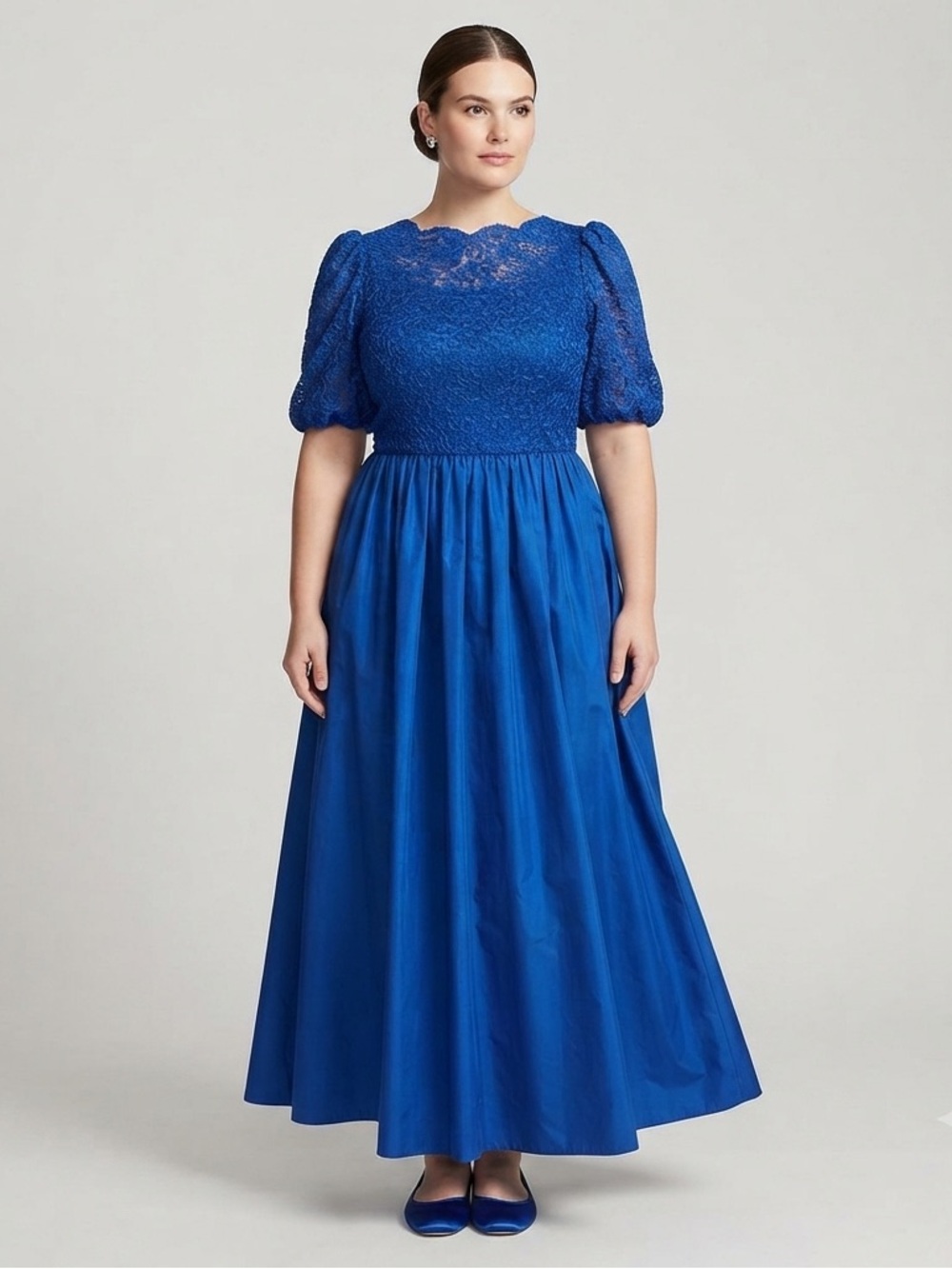 Vintage 1980s Mike Benet Cobalt Blue Lace Maxi Formal Prom Dress USA Size 16.5
